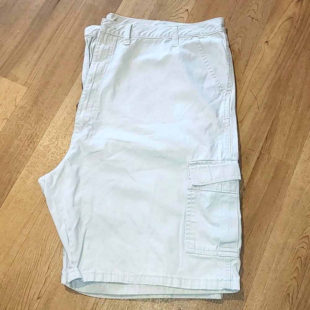 Wrangler Khakis Cargos.